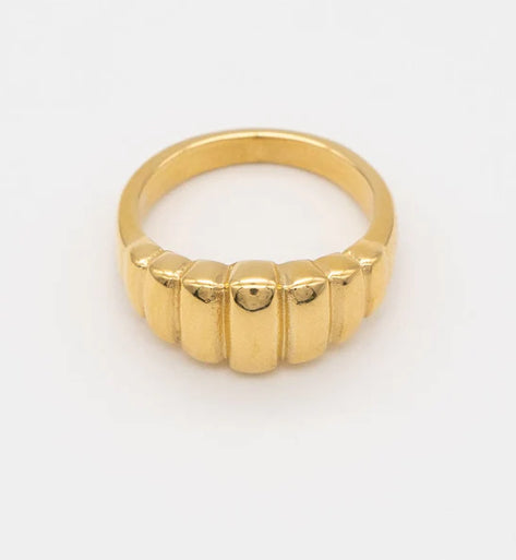 Brenda Grands Crown Ring