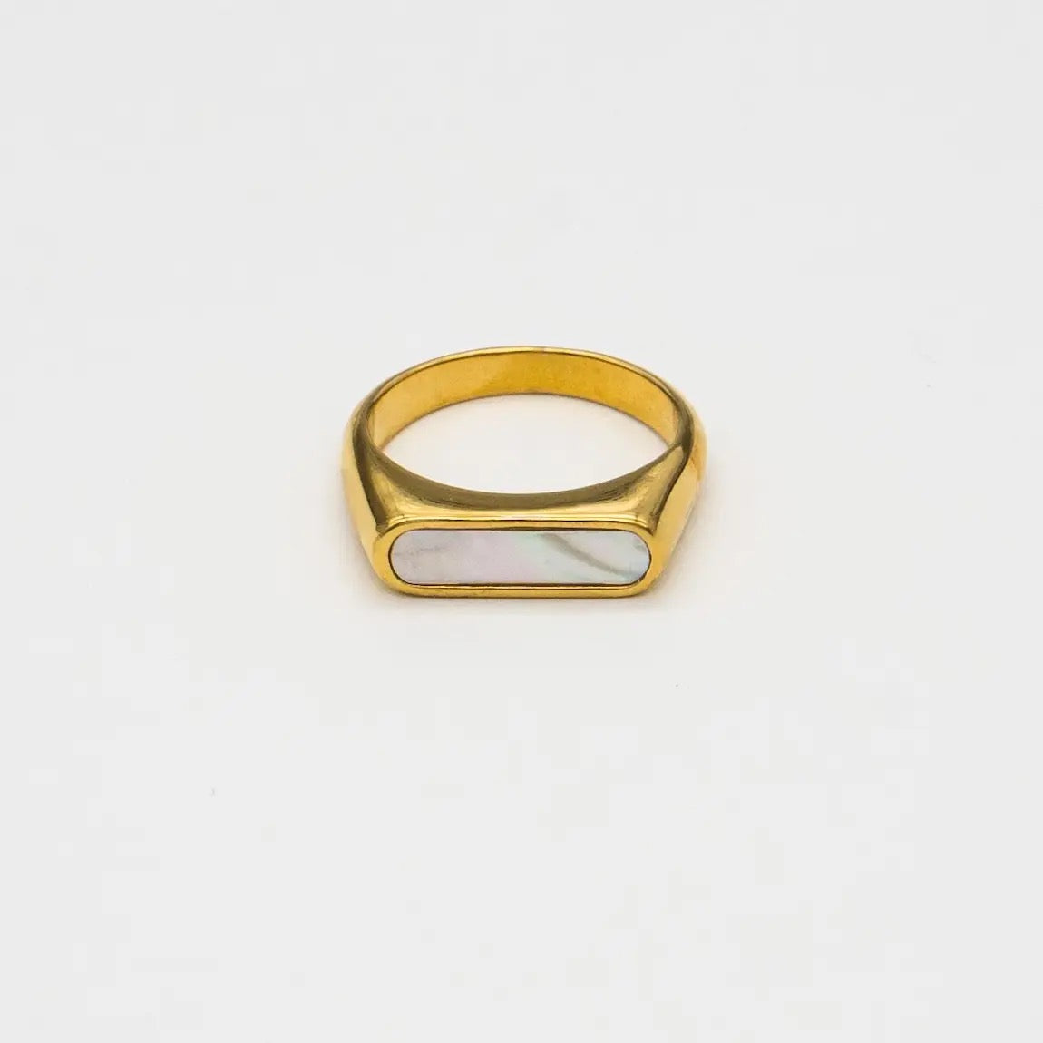 Gold Shell Ring Bar