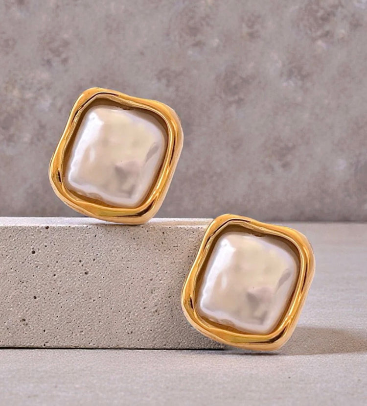 Oceans Apart Stud Earrings