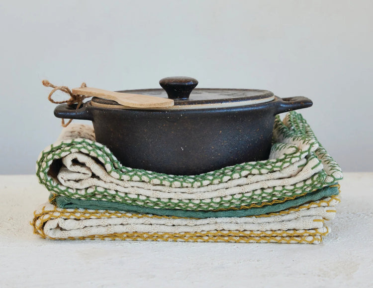 Stoneware Brie Baker With Bamboo Spreader